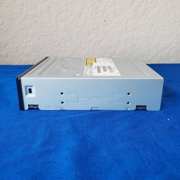 H-L Data Storage GH10L Desktop DVDRW Super Multi DVD Rewriter SATA - Picture 3 of 6
